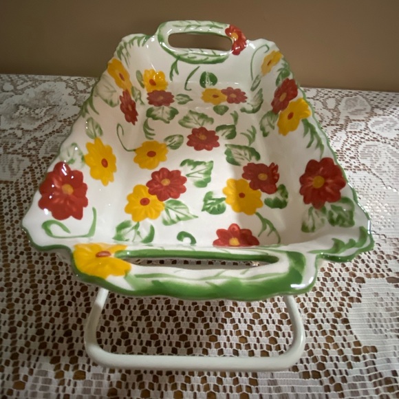 Temptations by Tara. Floral embroidery bake/serveware. 13 x 8 x 3”. 1.5 quarts. - Picture 2 of 8